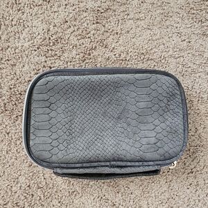 Gray Textured Women's Clutch